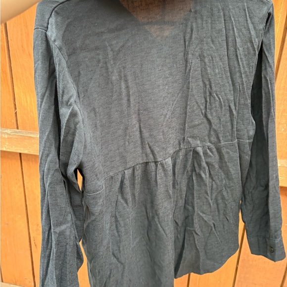 Sunebine women’s black shirt - Picture 4 of 5